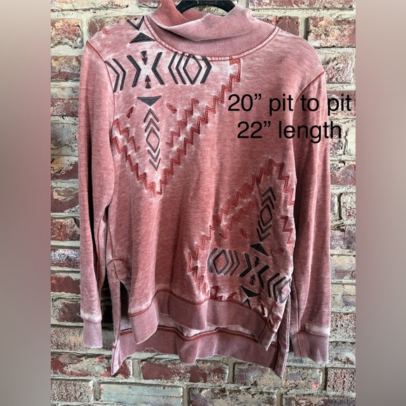 Ariat Sweaters - ❤️Ariat Cowl Neck Pullover Sweater❤️